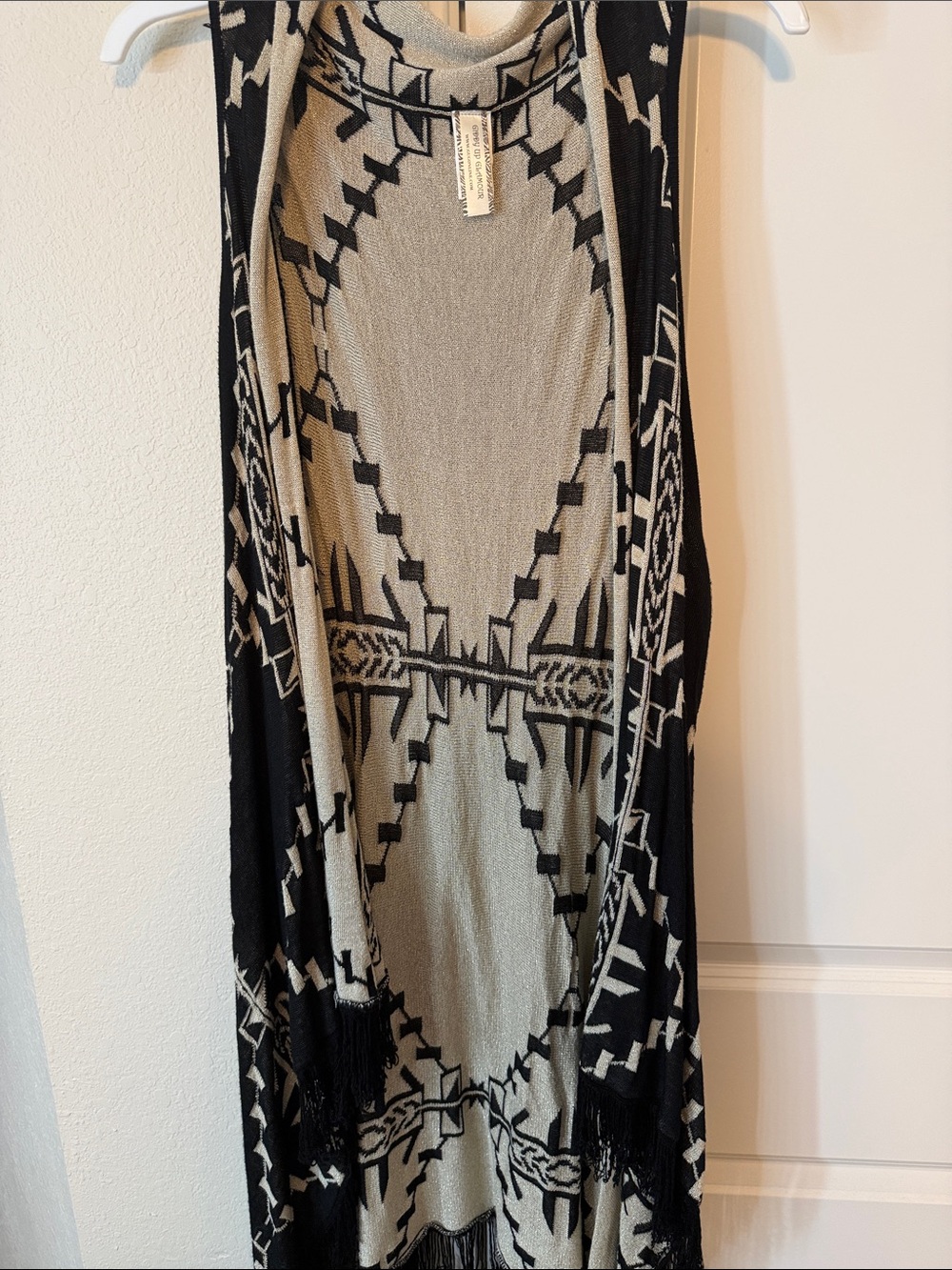 Sleeveless Tribal Knit Vest in Black and Cream